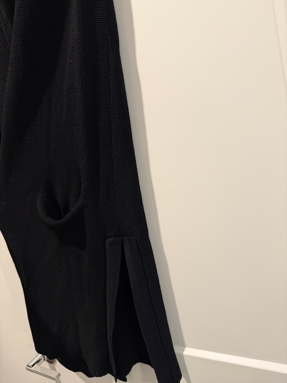 Wilfred Long Knit Vest - Picture 3 of 3